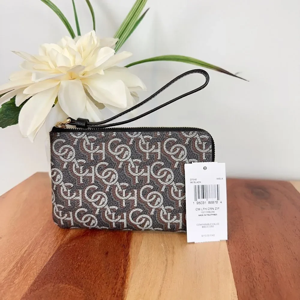 NWT‎ Coach Corner Zip Wristlet With Coach Monogram Print